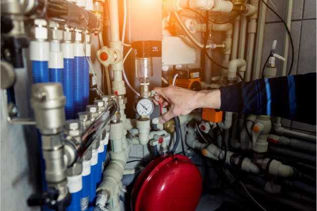 How Heating Engineers Diagnose and Fix Common Heating Problems